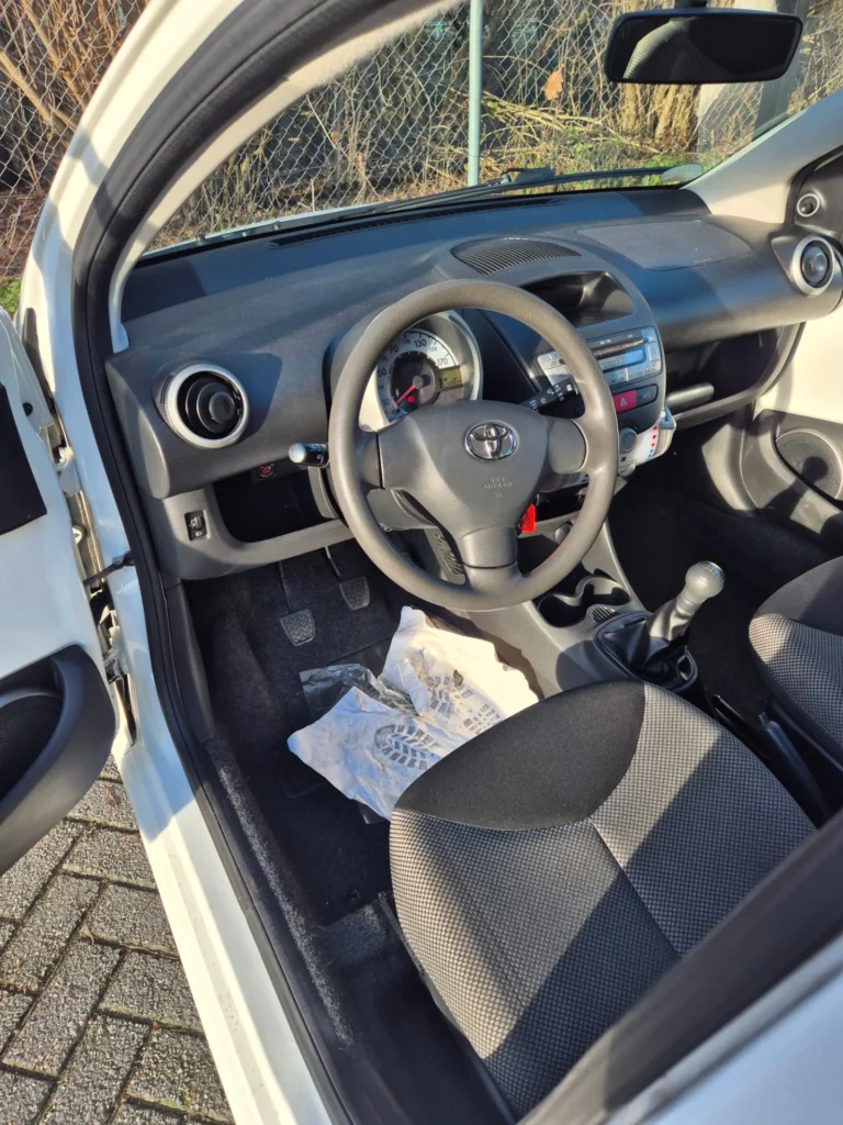 Toyota Aygo — foto 6