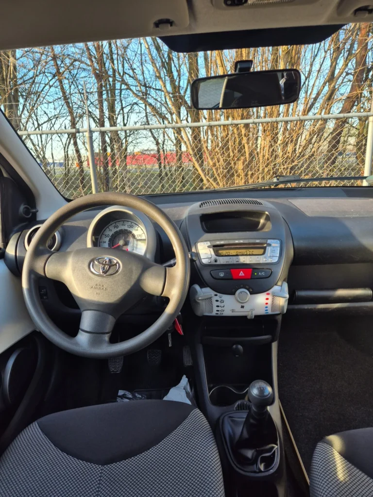 Toyota Aygo — foto 7