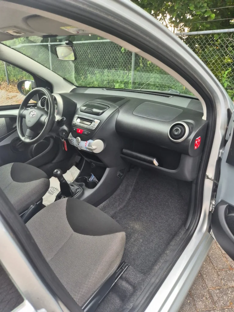 Toyota Aygo — foto 6