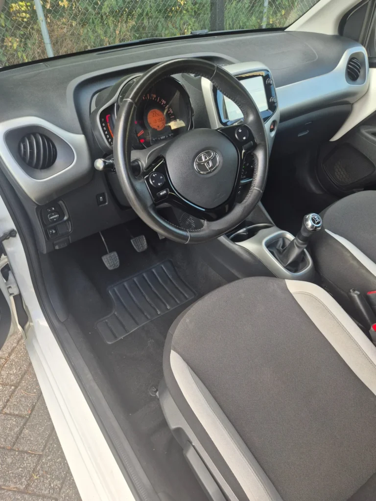 Toyota Aygo — foto 8