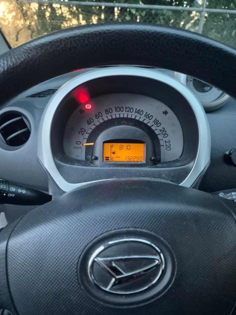 Daihatsu Sirion 1.3 — foto 11