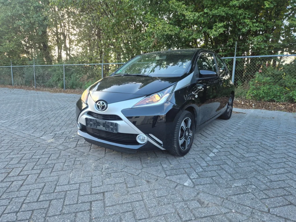 Toyota Aygo Xplay — foto 1