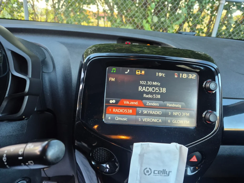 Toyota Aygo Xplay — foto 11